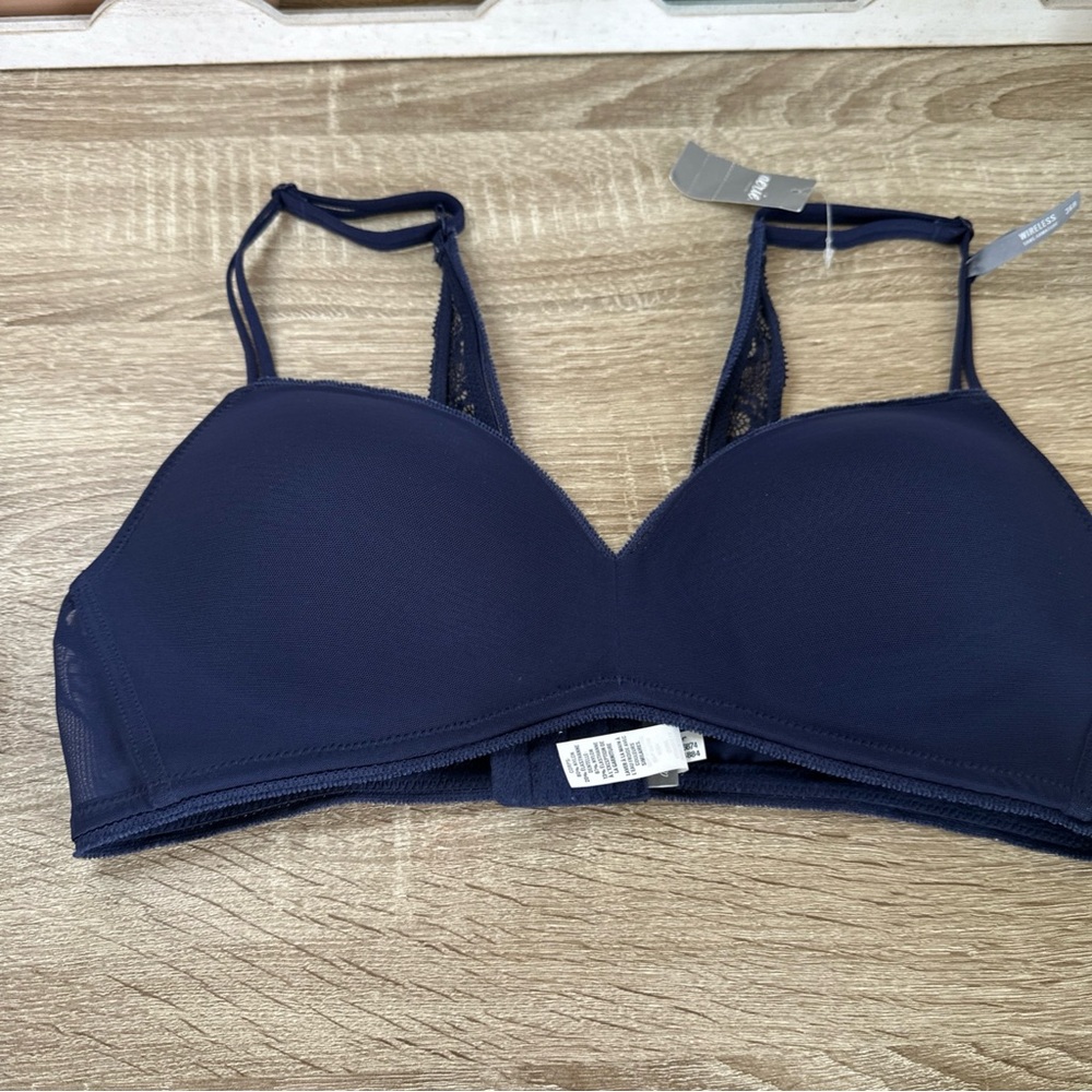 NWT Aerie  Wireless Navy Bra Size 36B